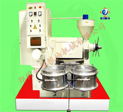 企鵝小型榨油機(jī)適用于多種油料作物(圖1) 企鵝小型榨油機(jī)適用于多種油料作物(圖1)