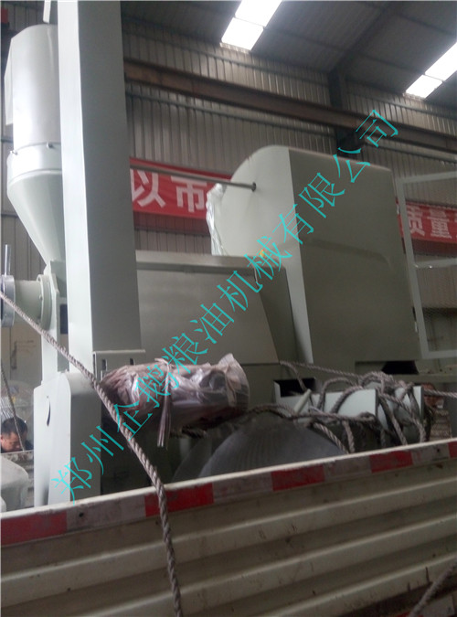 河北邢臺(tái)王先生預(yù)定的130型榨油機(jī)設(shè)備今發(fā)貨(圖3)