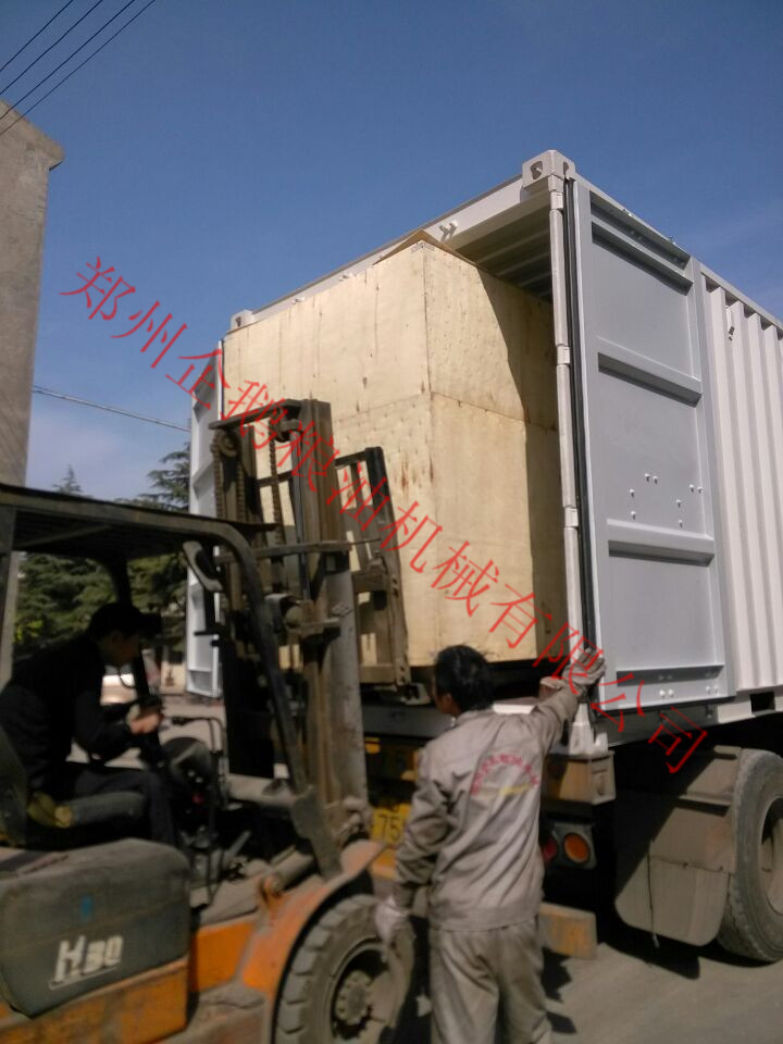 鄭州企鵝出口的榨油機(jī)發(fā)貨啦！(圖2)