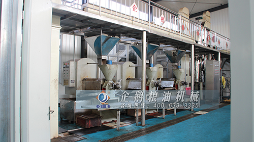 榨油機設(shè)備